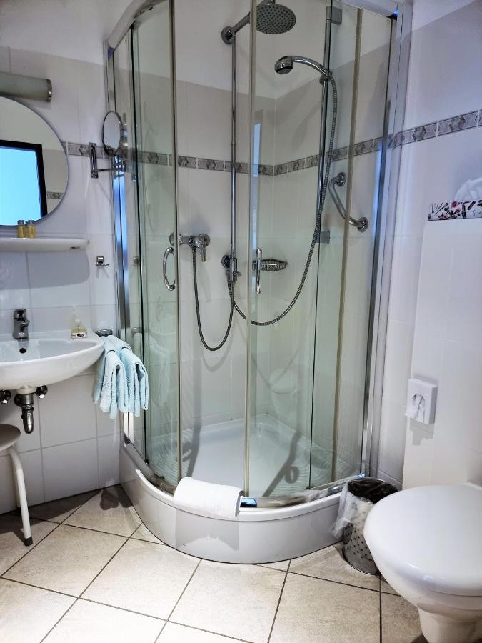 Hotel Kurhaus Uhlenberg 바트 뮌스터아이펠 외부 사진
