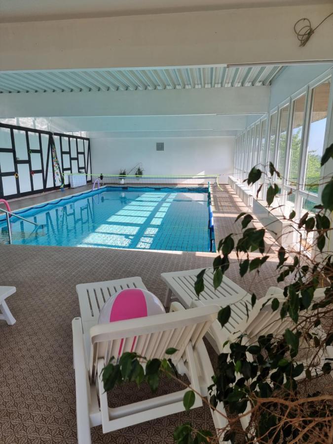 Hotel Kurhaus Uhlenberg 바트 뮌스터아이펠 외부 사진