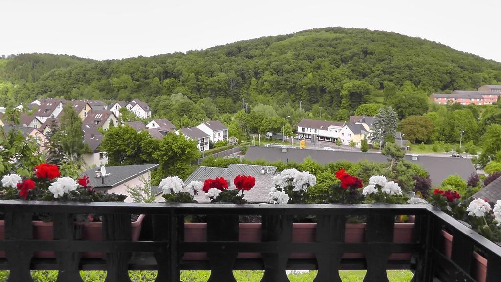 Hotel Kurhaus Uhlenberg 바트 뮌스터아이펠 외부 사진